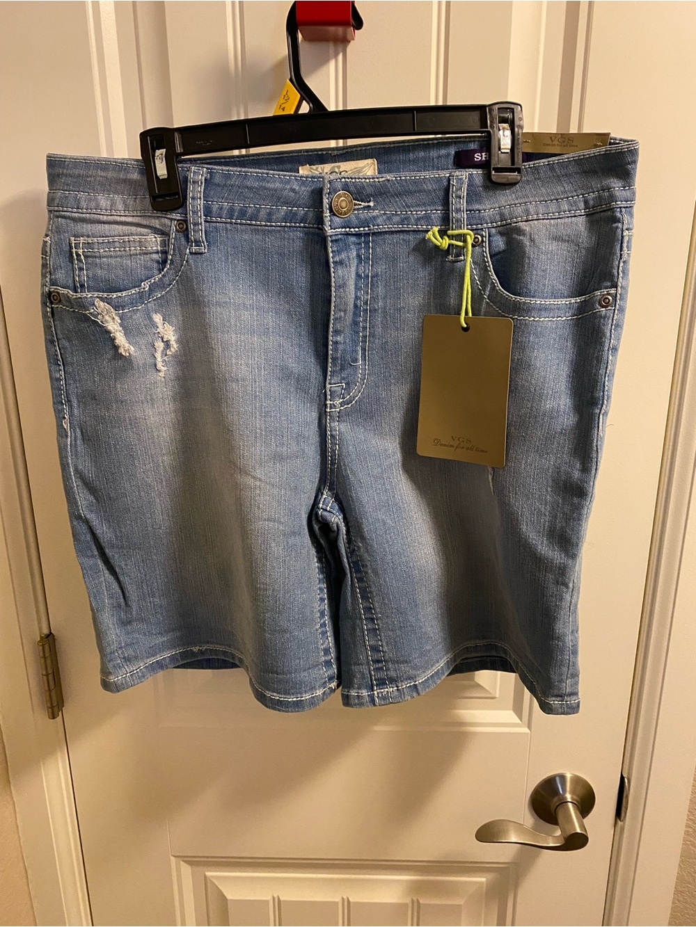 NWT VGS Jeans Shorts Light Blue Stretch Denim Rhinestone Accents